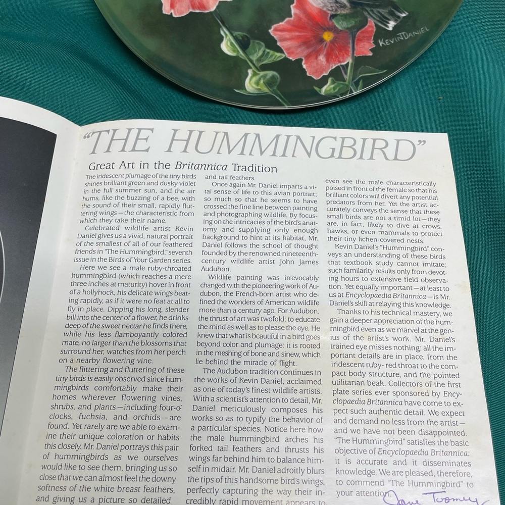 Knowles Ceramic Plate with Hummingbirds and Red Flowers - Picture 5 of 10